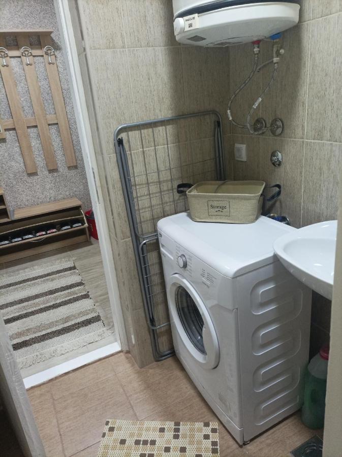Apartmani Marija Zemun Zemun Polje Esterno foto